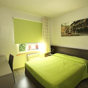 Camera standard con letto king size